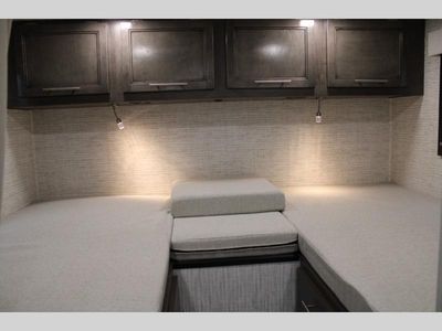 2025 Jayco Redhawk SE - Photo 11