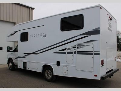 2025 Jayco Redhawk SE - Photo 2