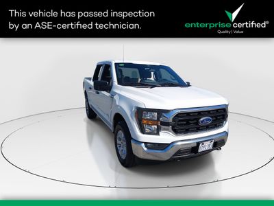 2023 Ford F-150 XLT 4WD SuperCrew 5.5' Box — front three-quarter view