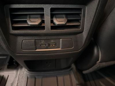2026 Chevrolet Colorado — photo 17 view