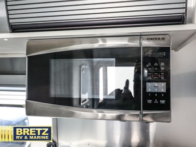 2019 Airstream Bambi — photo 15 view