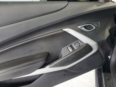 2022 Chevrolet Camaro - Photo 12