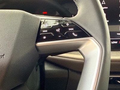 2025 Audi Q5 Sportback — photo 37 view