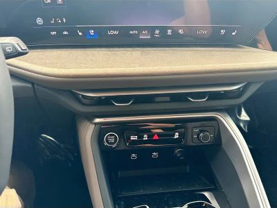 2025 Audi Q5 Sportback — photo 33 view