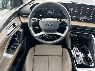 2025 Audi Q5 Sportback — photo 15 view