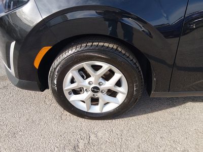 2024 Kia Soul — photo 10 view