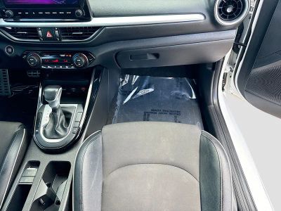 2022 Kia Forte — photo 17 view
