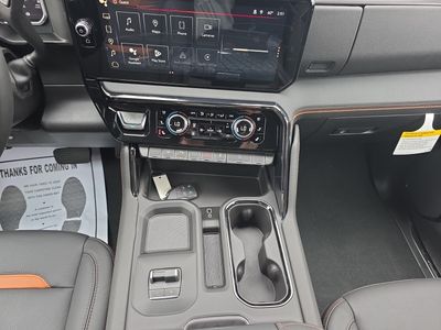 2026 GMC Sierra 2500HD — photo 13 view