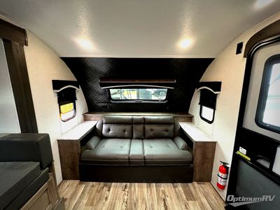 2023 Venture RV Sonic - Photo 6