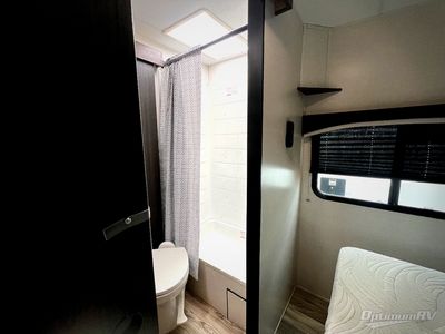 2023 Venture RV Sonic - Photo 16