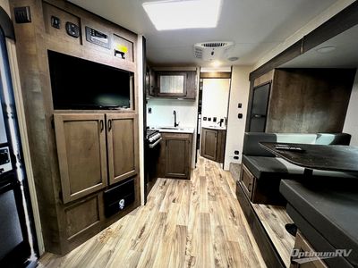 2023 Venture RV Sonic - Photo 18