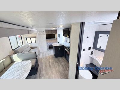 2026 Coachmen RV Apex Ultra-Lite - Photo 13