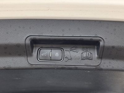 2023 Ford Explorer - Photo 25