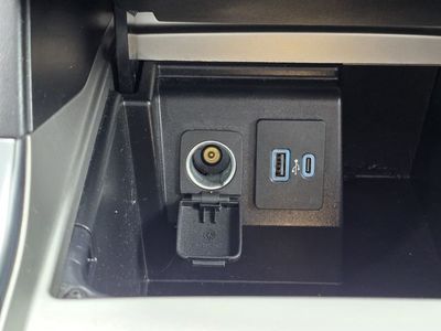2023 Ford Explorer - Photo 16