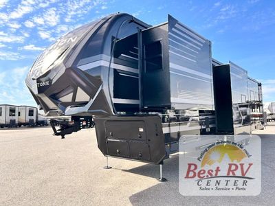 2026 Keystone RV Fuzion - Photo 9