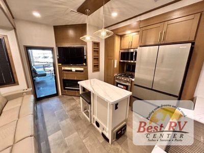 2026 Keystone RV Fuzion - Photo 12