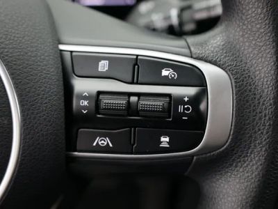 2026 Kia K5 — photo 18 view