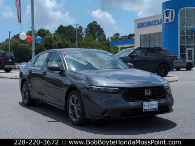 2026 Honda Accord Hybrid - Photo 9