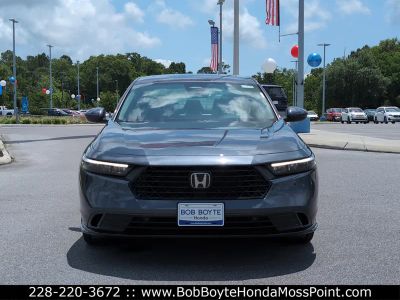2026 Honda Accord Hybrid - Photo 10