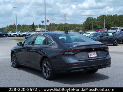 2026 Honda Accord Hybrid - Photo 3