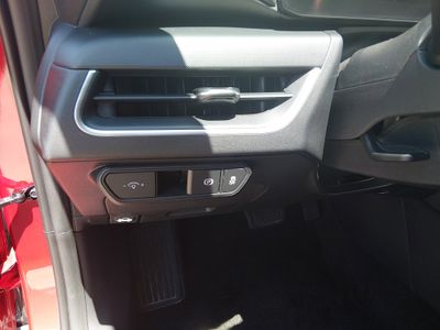 2025 Kia K4 - Photo 13