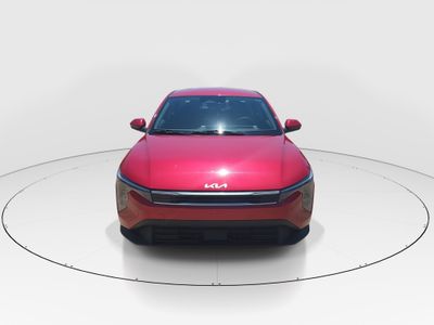 2025 Kia K4 - Photo 2