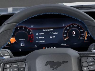2026 Ford Mustang - Photo 13