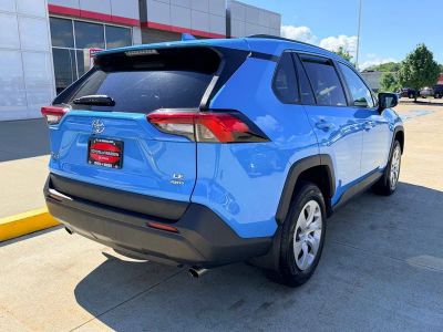 2019 Toyota RAV4 — interior view