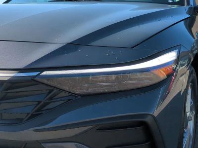 2026 Hyundai ELANTRA — photo 10 view