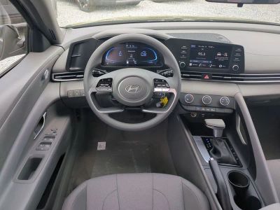 2026 Hyundai ELANTRA — photo 17 view