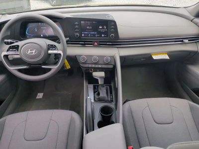 2026 Hyundai ELANTRA — photo 16 view
