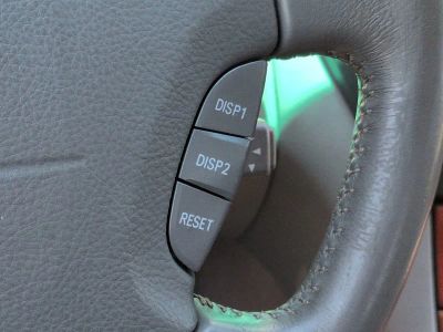 2006 Lexus LS — photo 25 view