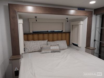 2026 Alliance RV Paradigm - Photo 8