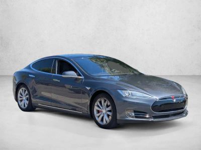 2015 Tesla Model S — rear three-quarter view