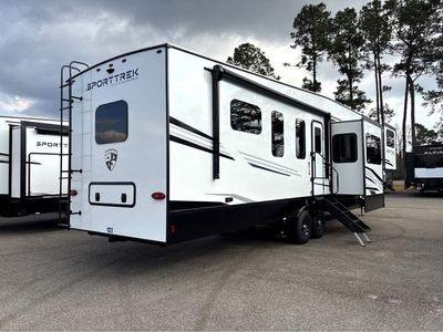 2026 Venture SportTrek 5 Touring Edition - Photo 7