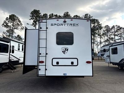 2026 Venture SportTrek 5 Touring Edition - Photo 6