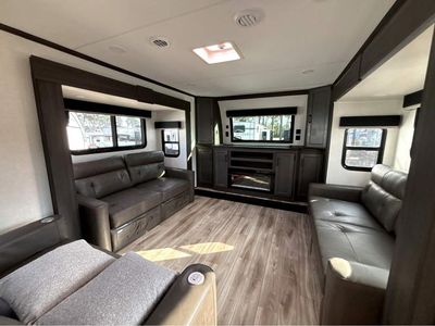 2026 Venture SportTrek 5 Touring Edition - Photo 18