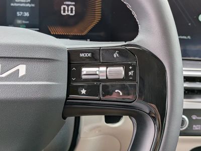 2026 Kia Sorento Hybrid — photo 32 view
