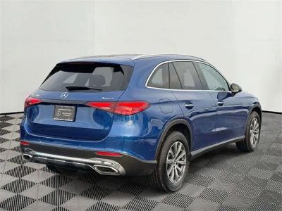 2025 Mercedes-Benz GLC - Photo 11