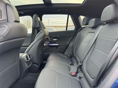 2025 Mercedes-Benz GLC - Photo 33