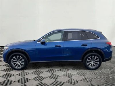 2025 Mercedes-Benz GLC - Photo 8