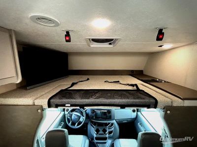 2025 Coachmen Freelander — photo 11 view