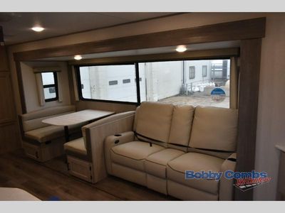 2026 Coachmen RV Catalina Legacy Edition - Photo 13
