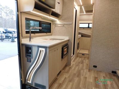 2025 Tiffin Motorhomes Wayfarer - Photo 12