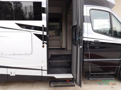 2025 Tiffin Motorhomes Wayfarer - Photo 11