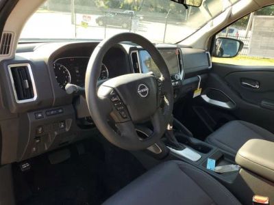 2026 Nissan Frontier — photo 7 view