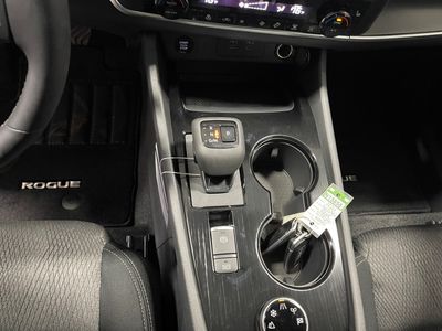 2026 Nissan Rogue - Photo 14