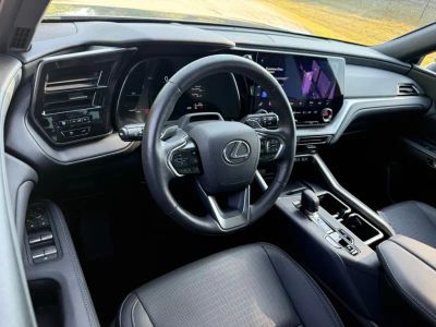 2025 Lexus TX - Photo 3