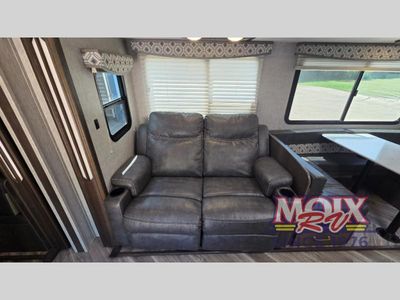 2021 Dutchmen RV Astoria - Photo 5