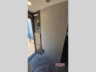2021 Dutchmen RV Astoria - Photo 13